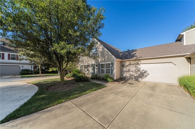 Building Photo - 751 Heath Ln