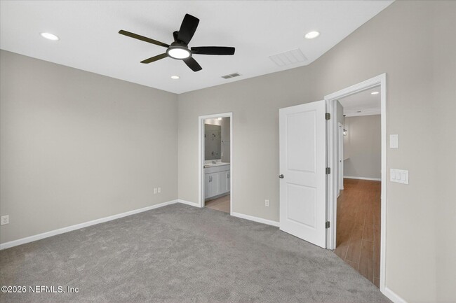 Building Photo - 698 Cherry Elm Dr