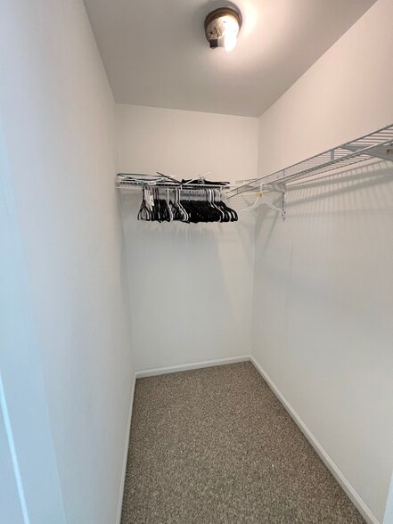 Building Photo - 66 Murdock St