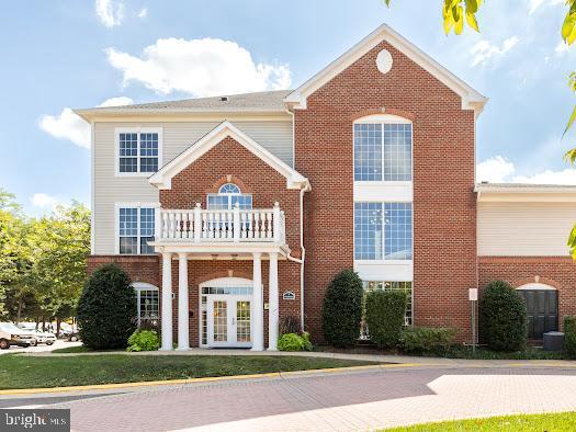 Building Photo - 4850 Eisenhower Ave