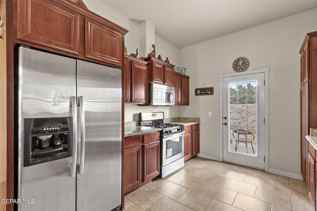 Building Photo - 3648 Grand Bahamas Dr