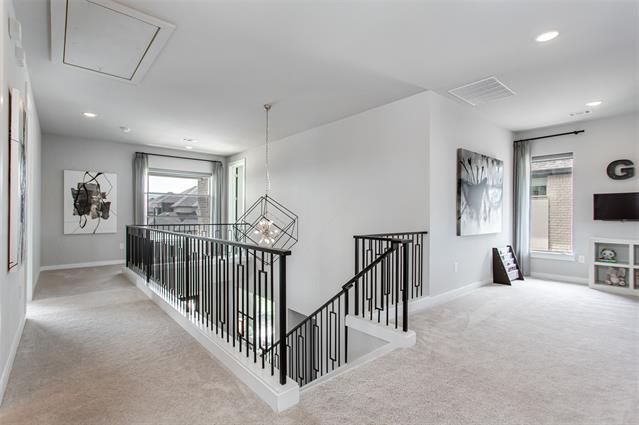 Building Photo - 2468 Electra Dr