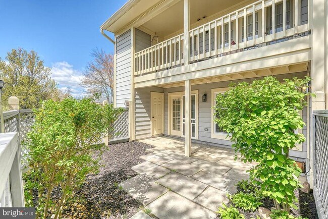 Building Photo - 20527 Shadyside Way