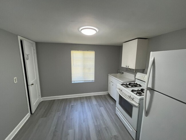 Building Photo - 2931 Howard Ave