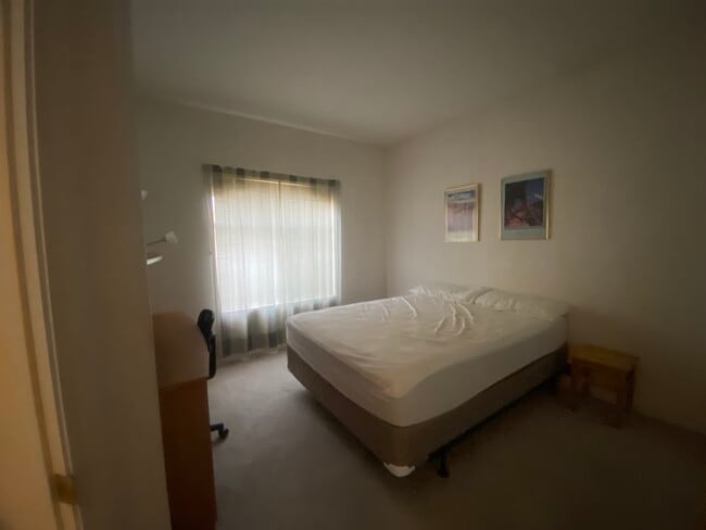 Building Photo - 2975 Bluegrass Ln