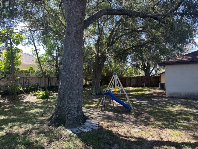 Building Photo - FIRST MONTH FREE!!  Large 3 Bedroom, 2 Bat...