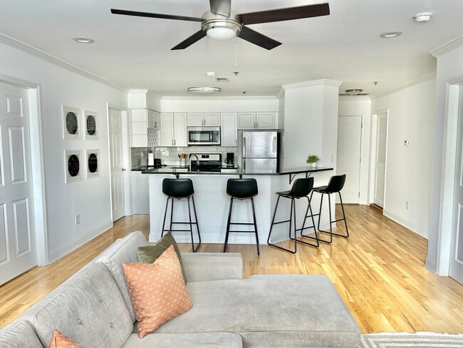 Building Photo - 800-898 Jefferson Street-SI ID1507574P