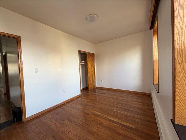 Building Photo - 2857 W 20th St