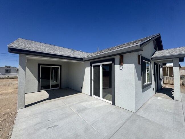 Building Photo - 5657 Rocky Rd