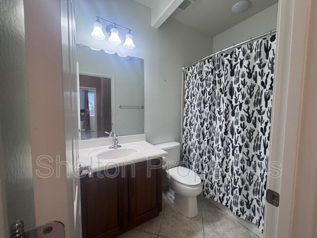 Building Photo - 29128 N 22nd Ave