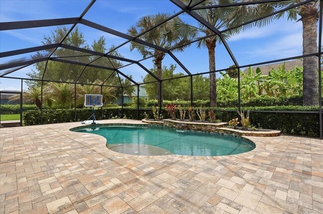 Building Photo - 5333 Sagecrest Dr