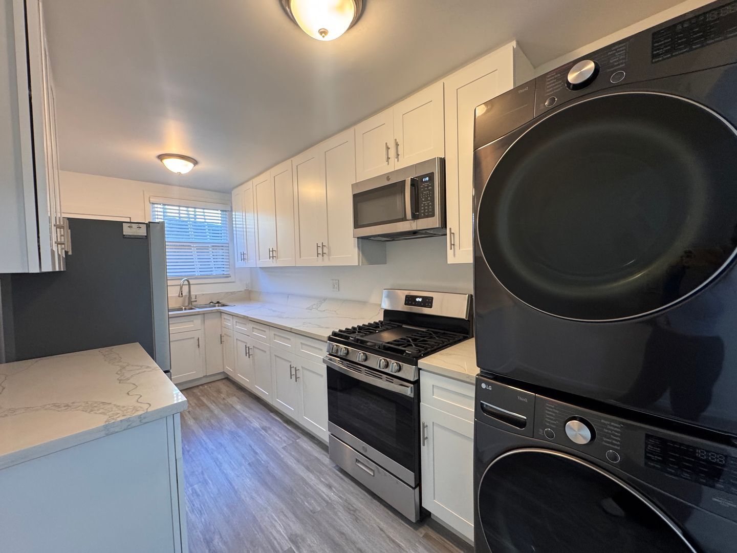 Building Photo - 456 N Westmoreland Ave