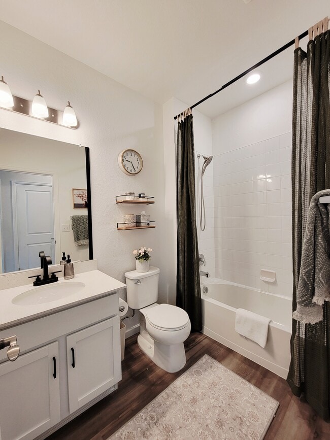 Building Photo - 478 Millwall Cir