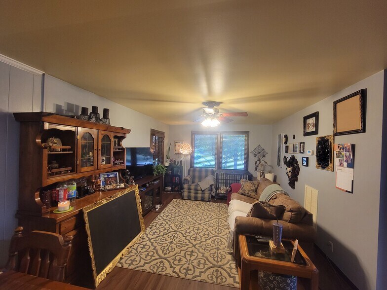 Building Photo - 663 Harpeth Bend Drive
