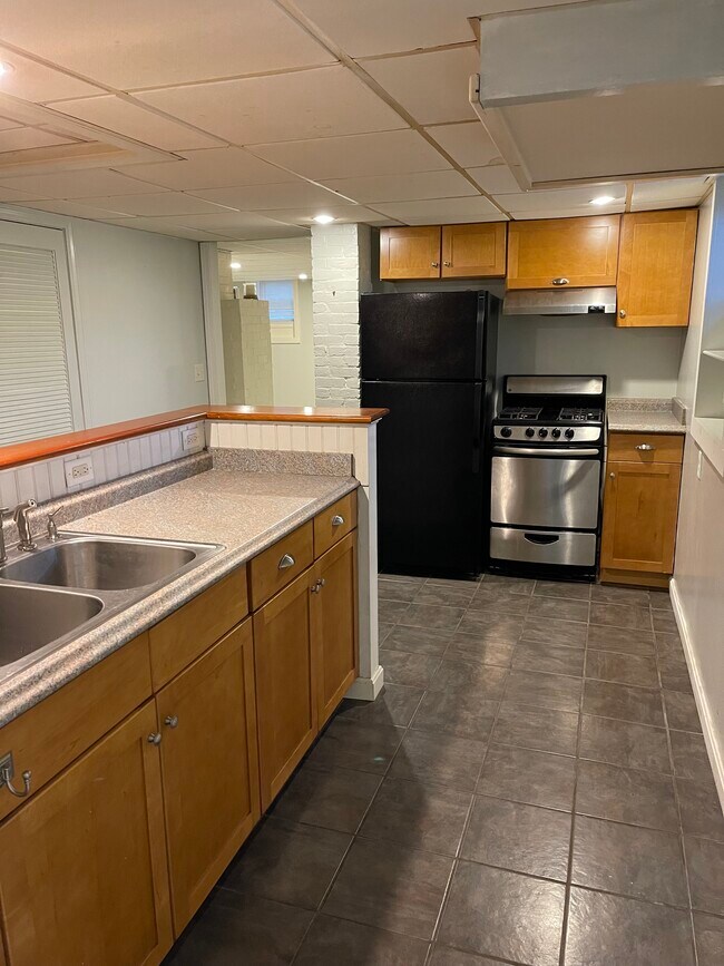 14 Howland St 14 Howland St Plymouth MA 02360 Apartment Finder