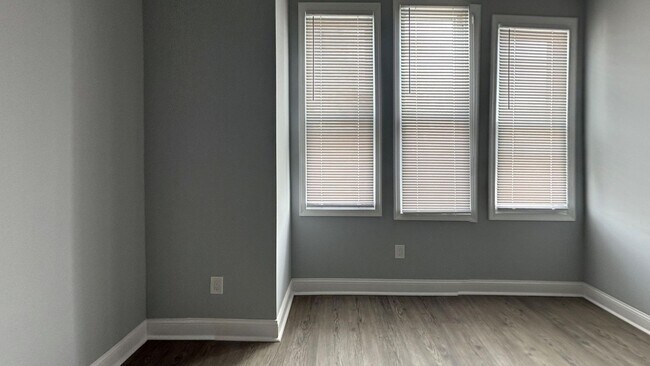Building Photo - Renovated 3-Bed Philadelphia Home with Mod...