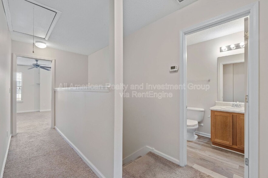 Building Photo - 416 Crooked Pine Trail