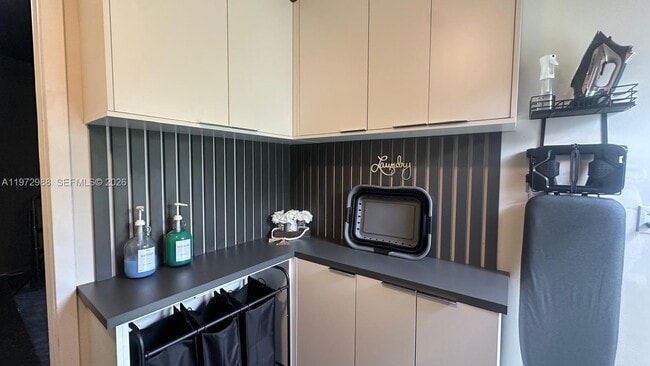 Building Photo - 1771 NW 17th St