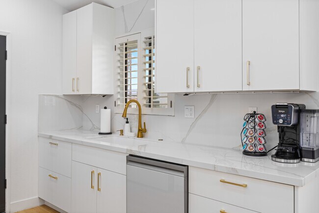 Building Photo - 72751 Citrus Ct