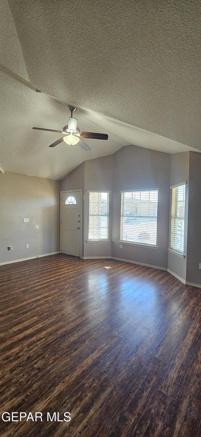 Building Photo - 14357 Puentecillas Dr