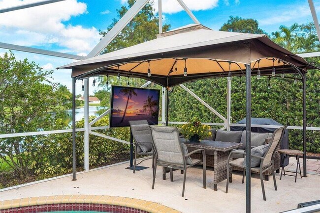 Building Photo - 3598 Woods Walk Blvd