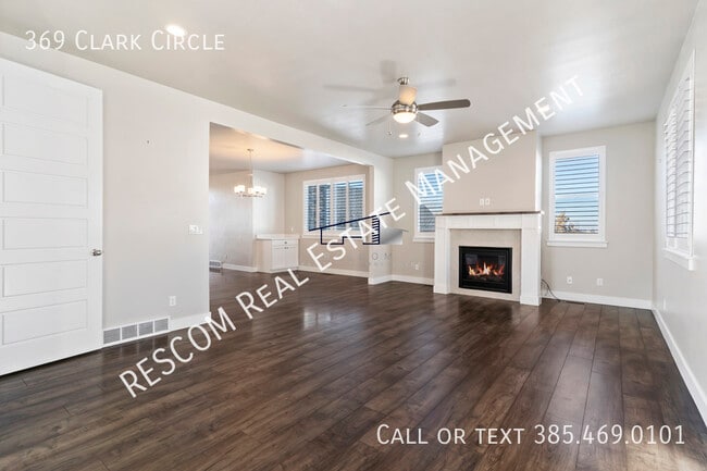 Building Photo - 369 Clark Cir