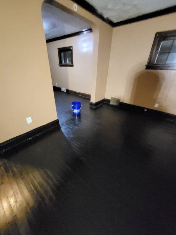 Building Photo - 1645 Larchmont Ave