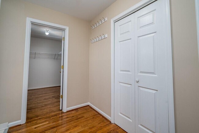 Building Photo - 1158 Alexandria Ct NE