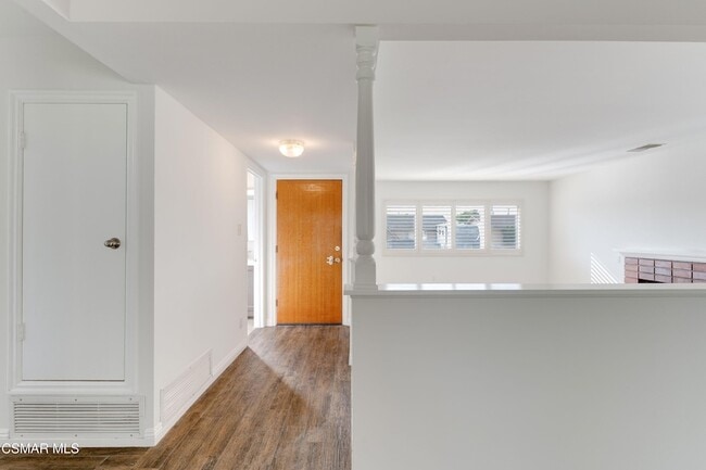 Building Photo - 1638 Olympic St