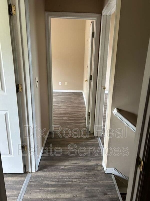 Building Photo - 491 Lite Ct