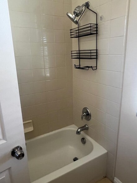 Building Photo - 16969 Old Lake Rd