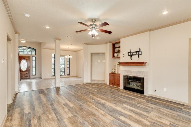 Building Photo - 112 Portulaca St