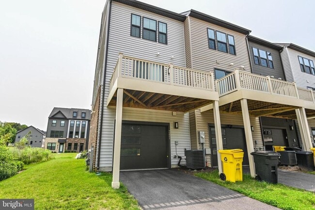 Building Photo - Tanyard Shores Glen Burnie Townhouse