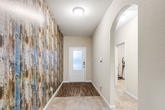 Building Photo - Single family Home in Princeton