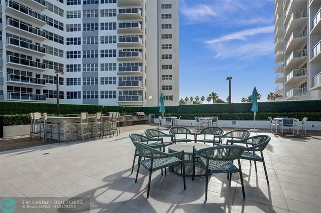 Building Photo - 3750 Galt Ocean Dr