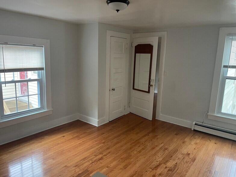 Bedroom 1 + closet - 39 Upper Croton Ave