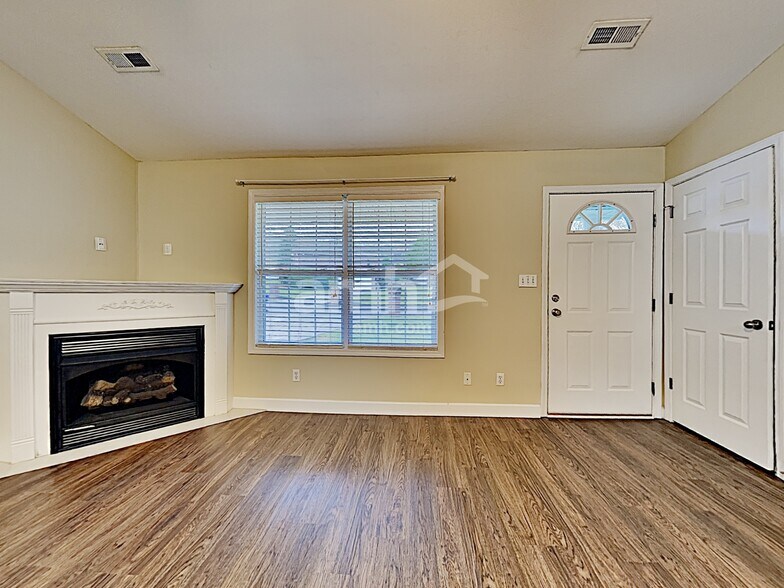 Building Photo - 7044 Pelsor Ln