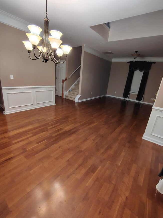 Building Photo - 103 Plamondon Dr