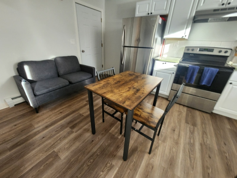 Building Photo - 151 S Main St