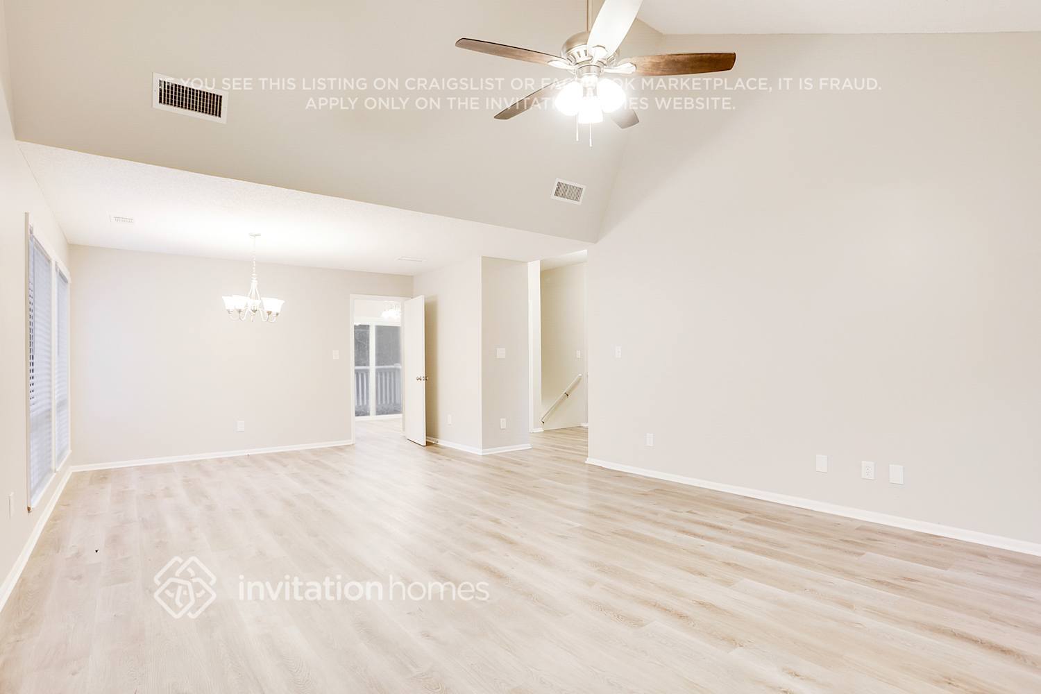 Building Photo - 6132 Lakeshore Dr SE