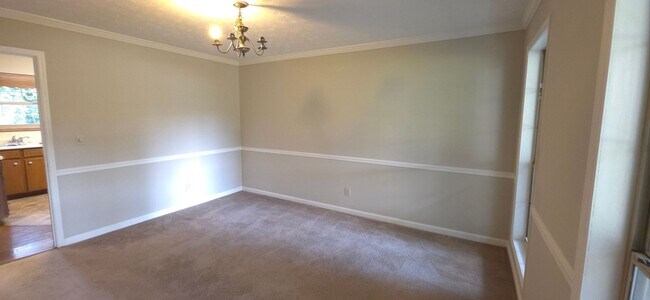 Building Photo - Beautiful Home in Tucker