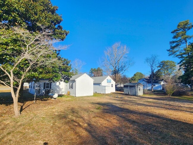 Building Photo - 2046 Bypass Rd