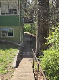 Building Photo - 107 Hollyberry Ln