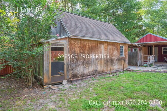 Building Photo - 3101 Lynn Dr