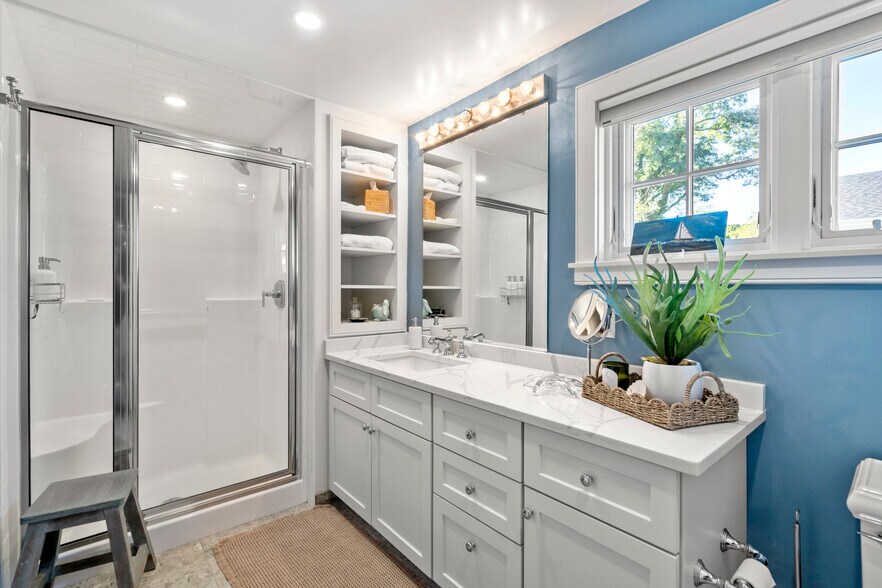 Building Photo - 5 Calebs Ln