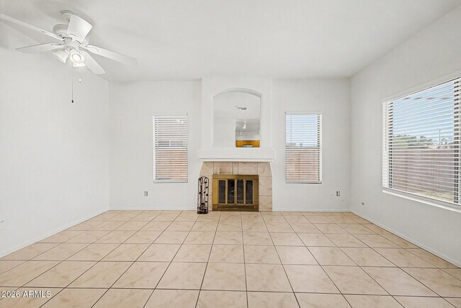 Building Photo - 6947 W Via Del Sol Dr