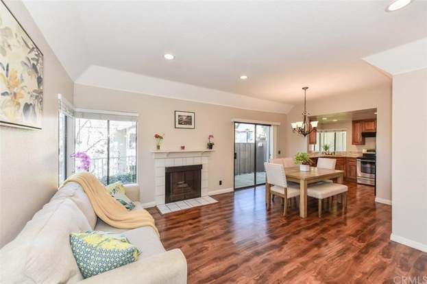 Building Photo - 22757 Lakeway Dr