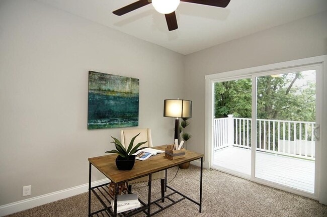 Building Photo - Spacious Home in Clifton perfect for Entertaining Guest & Family