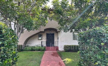 Building Photo - 3529 Park Blvd