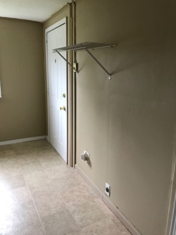 Building Photo - 513 Beechwood Dr